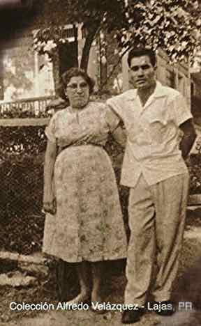 Carmen Nazario con su hijo Anibal