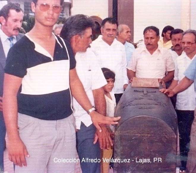 Actos Fúnebres del Señor Antonio Casiano, Artesano, en el ataúd que construyó