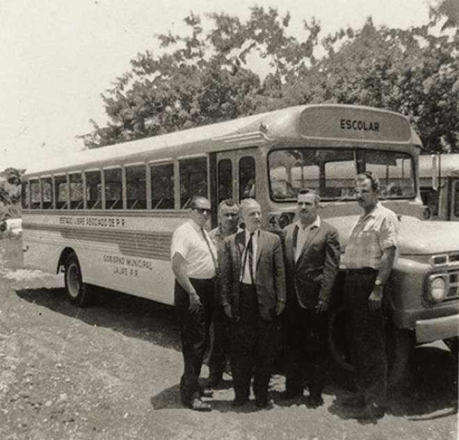 Entrega de la primera Guagua Escolar Municipal