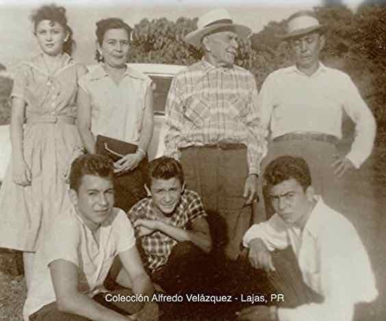 Lucrecia, Providencia, Baldomero Roura, Pablo Ramos, Danol, Edwin y Johnny Ramos Roura