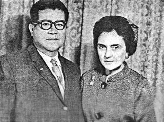 Mariano Martínez y Tomasita Pabón, Madre Ejemplar de PR (1963)