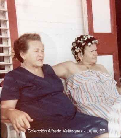 Rosa Castro y Eneida Cruz